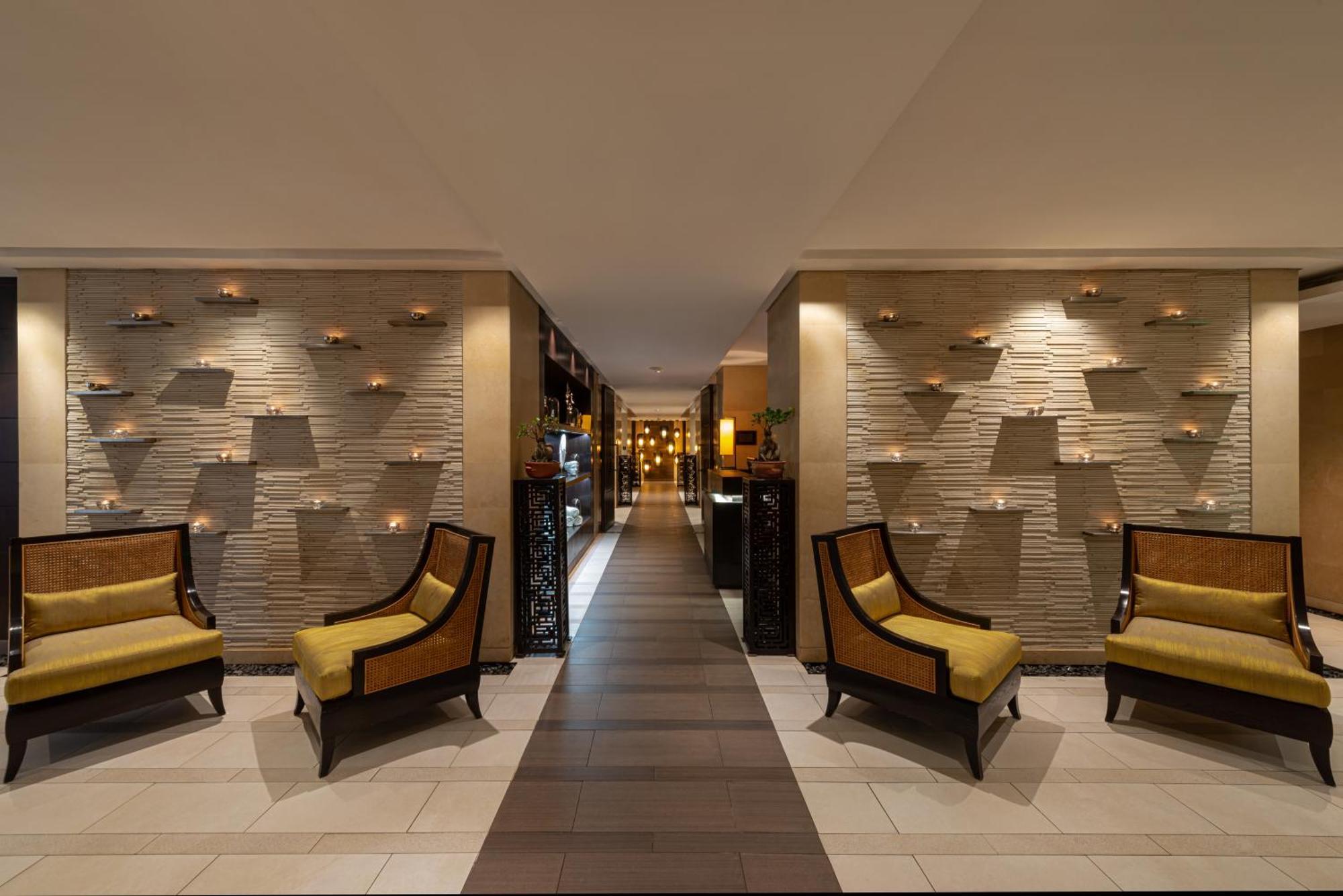 Narcissus Riyadh Hotel & Spa Luaran gambar The interior of the hotel