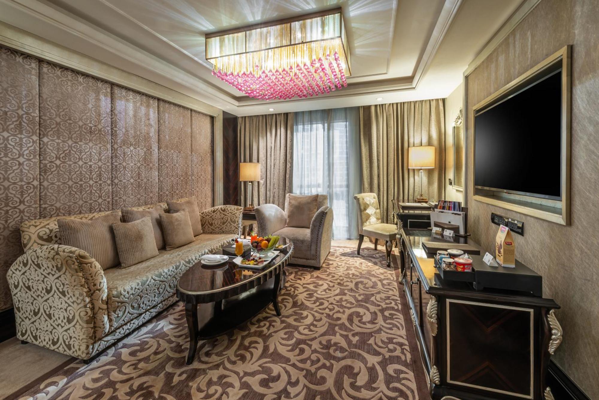Narcissus Riyadh Hotel & Spa Luaran gambar A suite at the hotel